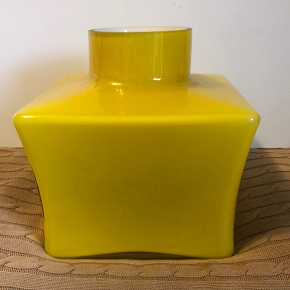 Ethan Allen Other - Ethan Allen Disney Ensemble 430602 Yellow Glass Vase 2016 NEW